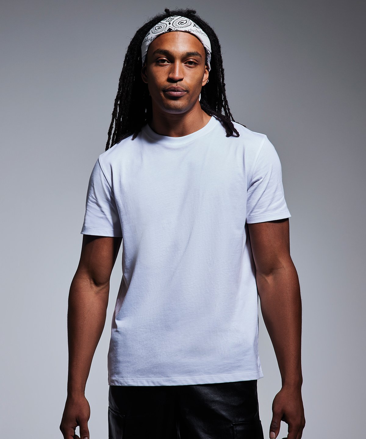 Hummingbird - unisex embroidered short sleeve t-shirt